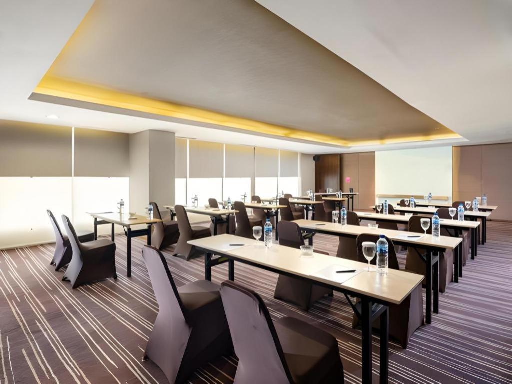 Artotel Suites Bianti Джокьякарта Экстерьер фото