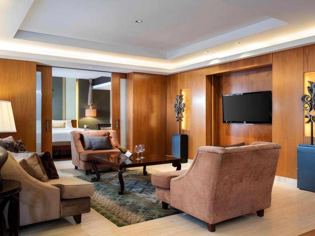 Artotel Suites Bianti Джокьякарта Экстерьер фото