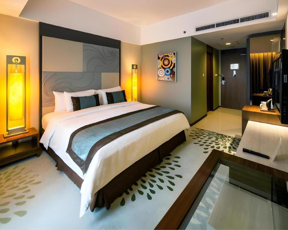 Artotel Suites Bianti Джокьякарта Экстерьер фото